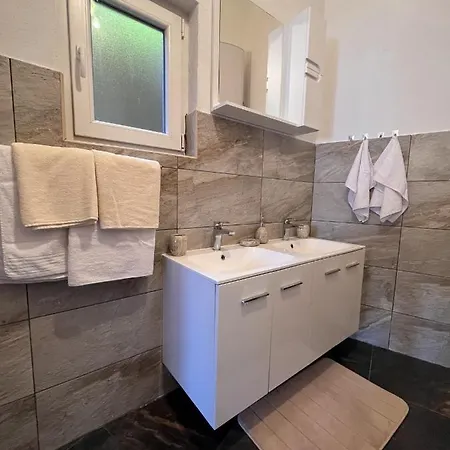 Ljiljana Guest house *
